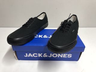 JACK AND JONES PLIMSOLLS SIZE 44