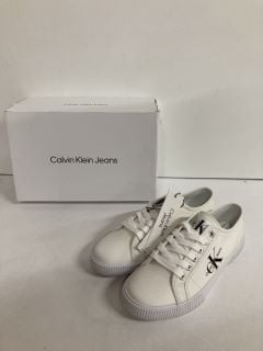 CALVIN KLEIN SHOES SIZE:EU 37