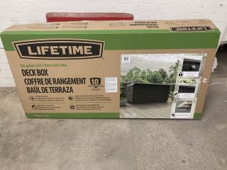 LIFETIME 624.5L GARDEN STORAGE BOX