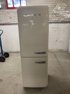 SMEG FREESTANDING FRIDGE FREEZER MODEL: FAB32PS6