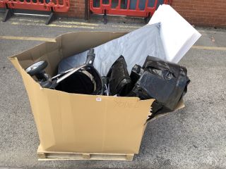 PALLET OF ASSORTED ITEMS INC PUSHCHAIR