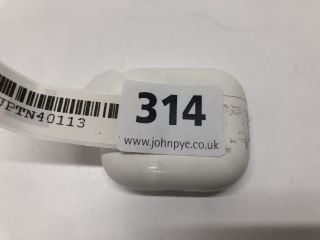 APPLE AIRPOD EARPHONES IN WHITE: MODEL NO A2564 A2565 A2566 (UNIT ONLY)  [JPTN40113]