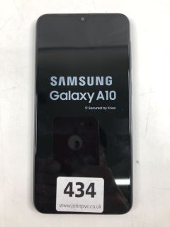 SAMSUNG GALAXY A10 32GB SMARTPHONE IN BLACK: MODEL NO SM-A105FN/DS (UNIT ONLY)  [JPTN40453]