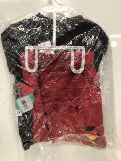 A BOX OF CHILDREN'S CLOTHING TO INCLUDE GERMANY FOOTBALL KIT SIZE 31