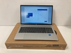 HP PROBOOK 450 G9 256 GB LAPTOP (ORIGINAL RRP - €780.63) IN SILVER. (WITH BOX AND CHARGER, KEYBOARD WITH FOREIGN LAYOUT). I5-1235U, 8 GB RAM, , INTEL UHD GRAPHICS [JPTZ6685]