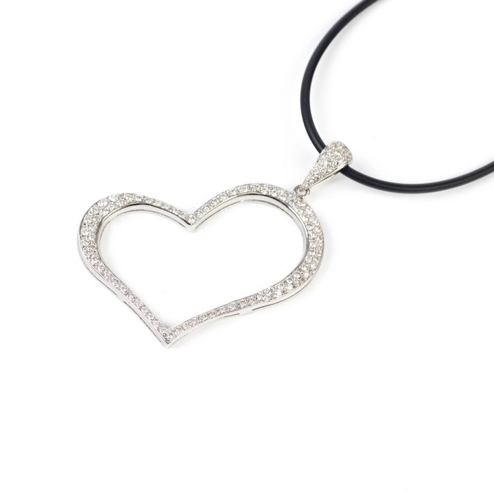 18K White 1.64ct Diamond Heart Pendant on Rubber Cord with White Clasp, 38cm, 15.4g.  Auction Guide: £800-£1,000 (VAT Only Payable on Buyers Premium)