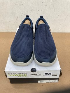 SKECHERS GO WALK FLEX TRAINERS IN NAVY - UK SIZE: 9: LOCATION - C 9