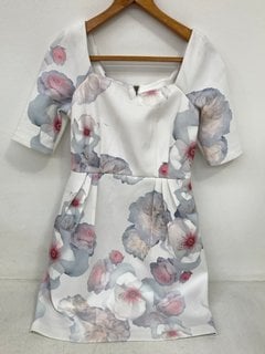 TED BAKER 3/4 SLEEVE TULIP SKIRT DRESS IN WHITE UK SIZE S - RRP £215: LOCATION - FRONT BOOTH