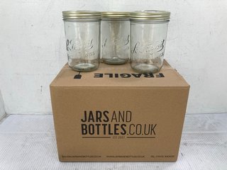 BOX OF GLAS JARS WITH LIDS: LOCATION - C 12