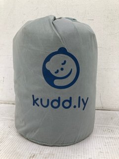 KUDDLY BIG WEIGHTED BLANKET IN BLUE - SIZE: 60 x 80 CM - 7KG: LOCATION - C 14