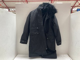 REGATTA GREAT OUTDOORS BLACK PARKA - UK SIZE: 12: LOCATION - A 2