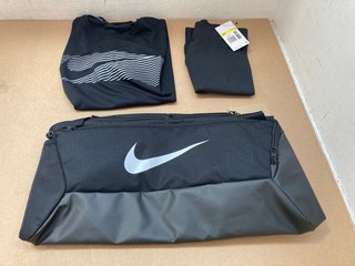 3 X CLOTHING ITEMS TO INCLUDE NIKE WOMENS TIGHT FIT HIGH RISE LEGGINGS IN BLACK SIZE S: LOCATION - A6