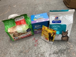 QTY OF ASSORTED CAT ITEMS TO INCLUDE HI LIFE CHICKEN BREAST TREATS - BBE: JUNE 2025: LOCATION - B 13