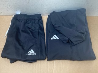 ADIDAS SET OF 2 TO INCLUDE MENS JACKET AND TROUSERS IN BLACK - UK SIZE: MEDIUM: LOCATION - A*