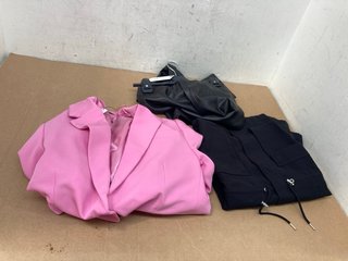 3 X WOMENS CLOTHING TO INCLUDE ZARA BUTTONED BLAZER IN PINK SIZE M: LOCATION - B9