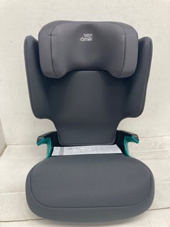 BRITAX ROMER ADVENTURE PLUS 2 I-SIZE BOOSTER SEAT: LOCATION - B 6