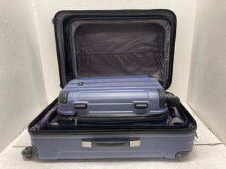 REACTION SPINNER SET OF 3 HARD SHELL SUITCASE IN BLUE: LOCATION - B2