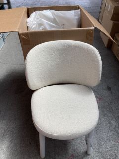 SET OF 2 SWAN CHAIRS IN OFF WHITE: LOCATION - C1