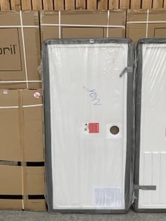 (COLLECTION ONLY) CLEAR GLASS SILVER FRAMED 760 X 1900MM SHOWER SIDE PANEL MAY BE USED AS A WET ROOM PANEL WITH A PEARLSTONE 1700 X 800MM SHOWER TRAY - RRP £820: LOCATION - D2