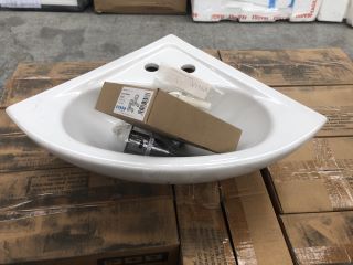 (COLLECTION ONLY) CERAMIC 2TH CORNER CLOSET BASIN WITH PLUG & CHAIN WASTE & A PAIR OF CHROME BASIN PILLAR TAPS - RRP £190: LOCATION - D7