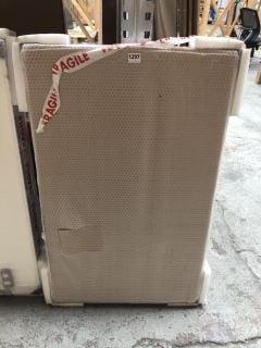 MILANO DOUBLE COMPACT RADIATOR 1000 X 600MM - RRP £255: LOCATION - D6 ISLAND