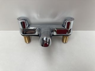 DECK MOUNTED BATH FILLER IN CHROME - RRP £255: LOCATION - RACKING 1