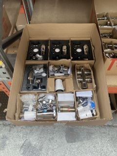 QTY OF ASSORTED RADIATOR VALVES - RRP £300: LOCATION - RACKING 1