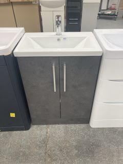 (COLLECTION ONLY) FLOOR STANDING 2 DOOR SINK UNIT IN GREY STONE WITH A 610 X 400MM 1TH CERAMIC BASIN COMPLETE WITH A MONO BASIN MIXER TAP & CHROME SPRUNG WASTE - RRP £720: LOCATION - D2