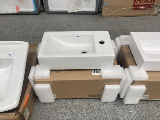 465 X 260MM STH CERAMIC CLOSET BASIN - RRP £125: LOCATION - D4