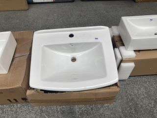 (COLLECTION ONLY) 600MM WIDE 1TH CERAMIC BASIN - RPR £220: LOCATION - D4