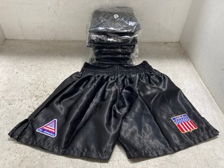 10 X TYSON BOXING SHORTS IN BLACK IN VARIOUS SIZES: LOCATION - WH3