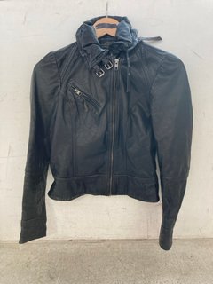 KIN Y2K TIGHT FIT WOMENS LEATHER JACKET SIZE UK 8: LOCATION - WH4