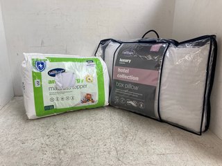 SILENTNIGHT ANTI ALLERGY KINGSIZE MATTRESS TOPPER TO ALSO INCLUDE SILENTNIGHT HOTEL COLLECTION BOX PILLOW: LOCATION - WH10