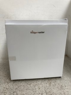 FRIDGEMASTER MUR4545 TABLE TOP REFRIGERATOR: LOCATION - H15