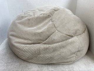 LARGE CORDED BEAN BAG IN BEIGE: LOCATION - H15