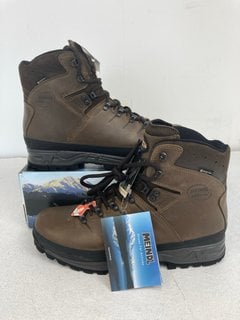 MEINDL BHUTAN MFS WALKING BOOTS IN BROWN - SIZE UK10.5 - RRP £289: LOCATION - BOOTH