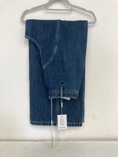 SELF-PORTRAIT BLUE WIDE LEG STITCH DETAIL SHORT JEANS - SIZE UK 32 - RRP £200: LOCATION - BOOTH