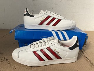 ADIDAS GAZELLE MENS TRAINERS IN WHITE - UK SIZE 9: LOCATION - G5