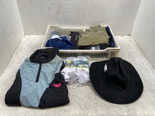 QTY OF ASSORTED MENS CLOTHES TO INCLUDE MY ACCESSORIES LONDON HAT IN BLACK: LOCATION - G11