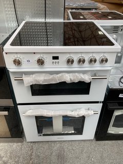 HISENSE 60CM ELECTRIC COOKER WITH CERAMIC HOB: MODEL HSNHDE3211BWUK - RRP £369: LOCATION - A4