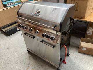 MONSTER GRILL 6 BURNER GAS BBQ - RRP £469: LOCATION - B2 (KERBSIDE PALLET DELIVERY)