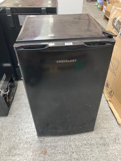 COOKOLOGY UNDERCOUNTER FRIDGE: MODEL UCFR110BK/1 - RRP £143: LOCATION - B3