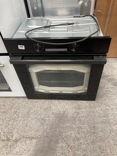 HISENSE BUILT IN 77L ELECTRIC OVEN: MODEL NO. BI62212ABUK - RRP £199: LOCATION - A4