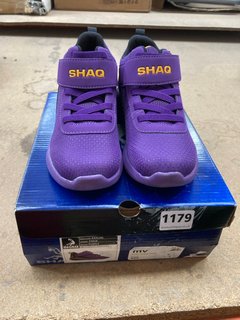 SHAQ CHILDRENS ANALOG VELCRO AND LACE UP TRAINERS IN PURPLE SIZE: 13: LOCATION - H16