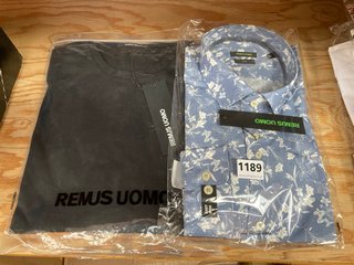 2 X ASSORTED REMUS UOMO CLOTHING TO INCLUDE EASY IRON FLORAL PATTERNED SHIRT IN BLUE AND ROUND NECK PLAIN TOP IN BLACK SIZE: XXL AND 44'': LOCATION - H16