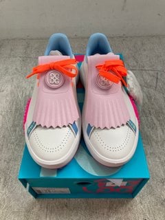 GG G/FORE WOMENS G.112.P.U LEATHER KILTIE GOLF SHOES IN WHITE/PINK/BLUE SIZE: 5.5 RRP - £185: LOCATION - E1