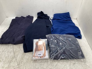 QTY OF ASSORTED MENS CLOTHING TO INCLUDE CALVIN KLEIN COTTON STRETCH 3 PACK UNDERWEAR IN VARIOUS COLOURS SIZE: XL: LOCATION - F10