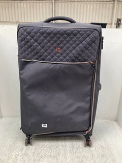 IT EXPANDER LARGE SOFT SHELL TRAVEL SUITCASE IN BLACK: LOCATION - F9