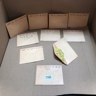 TEN ENVELOPES OF LOOSE FOREIGN VINTAGE STAMPS: LOCATION - CR
