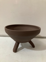 4 X STONE THE CROWS LARGE FOOTED BOWL IN CINNAMON - SKU: 151606